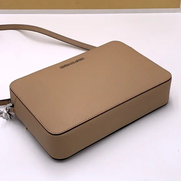 MICHAEL KORS LARGE EAST WEST CROSSBODY CAMEL COLOR - Picture 14 of 15